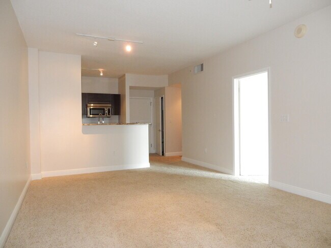 Building Photo - 550 Okeechobee Blvd