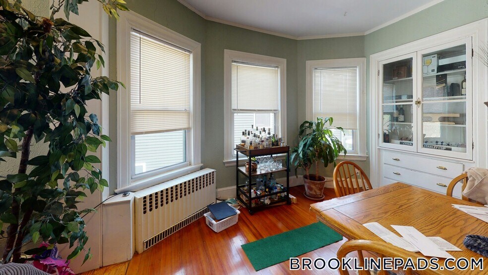 Primary Photo - 96 Columbia St