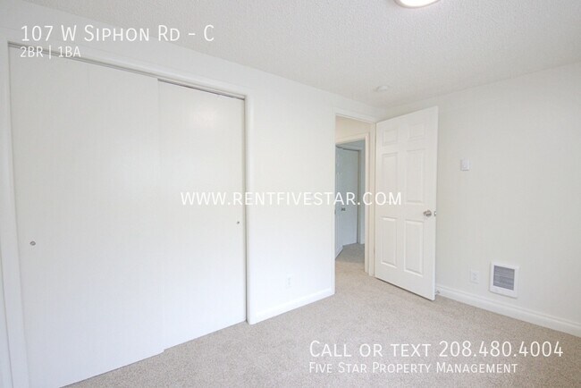 Building Photo - 107 W Siphon Rd