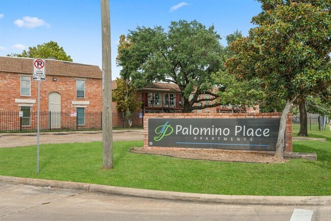 Building Photo - 4400 W Airport Blvd