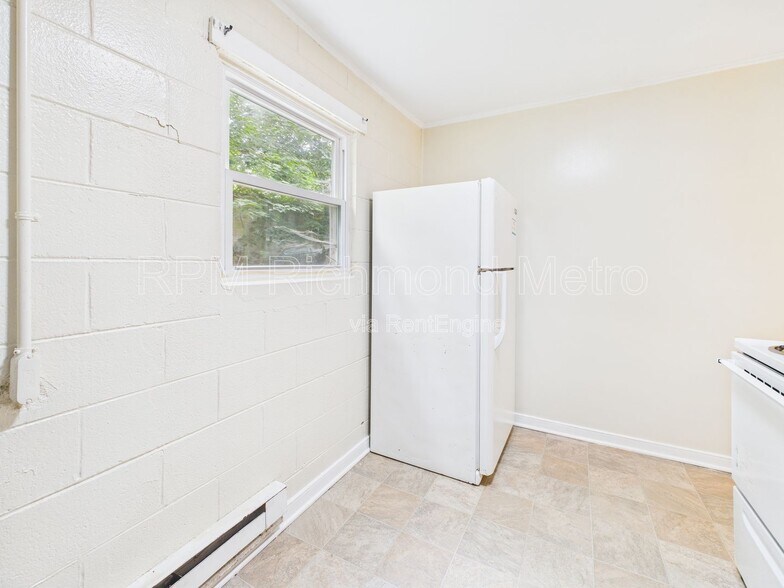 Building Photo - 923 N 20th St