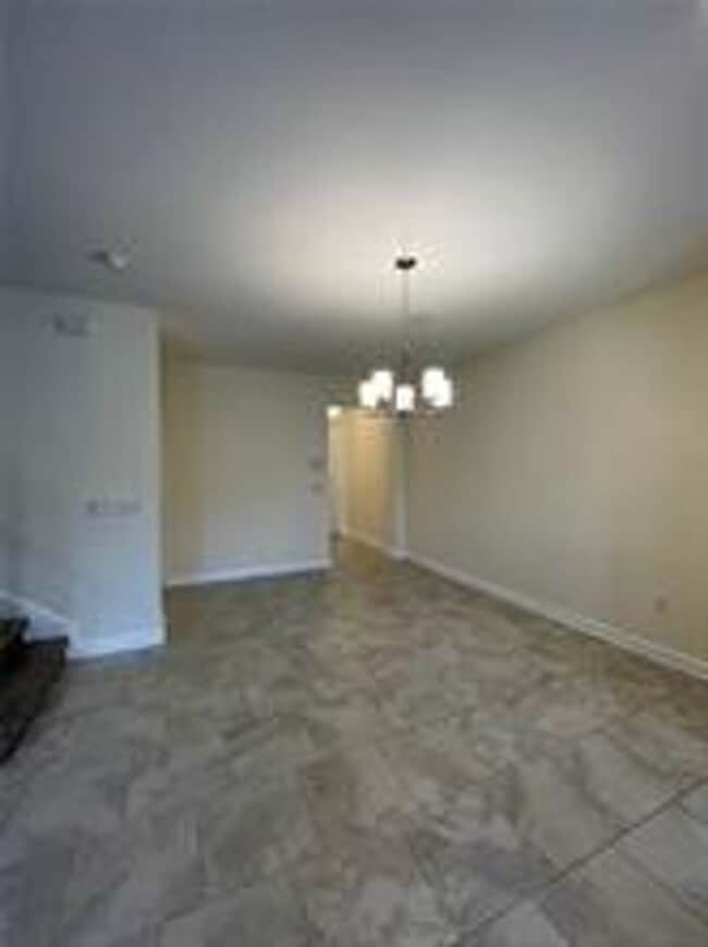 Building Photo - 1202 Payne Stewart Dr