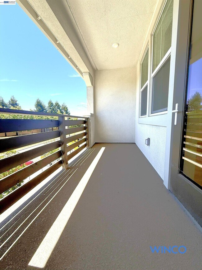 Building Photo - 3810 Norbridge Ave