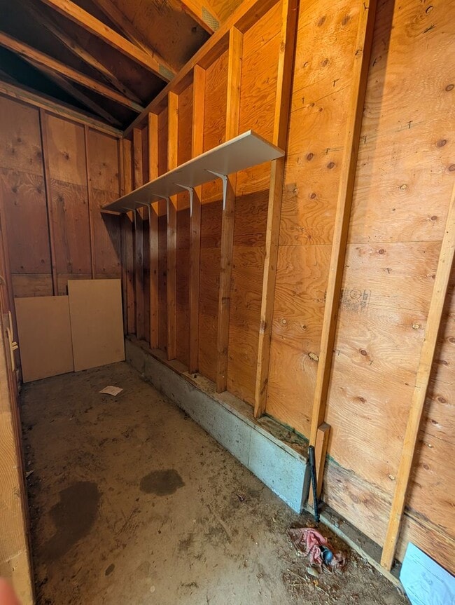 Building Photo - 376 Reservoir Dr