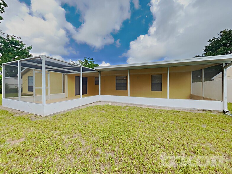 Building Photo - 8108 Chickasaw Ln