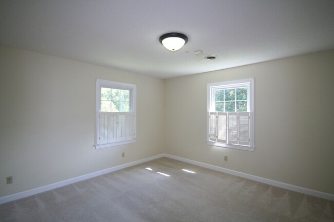 Building Photo - WONDERFUL 2-STORY HOME IN WALNUT CREEK *SP...
