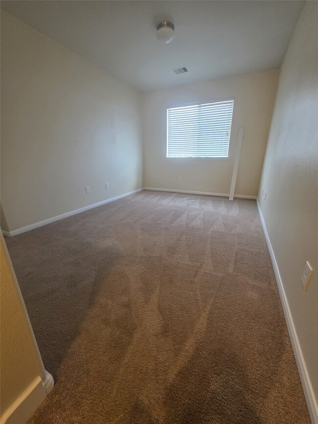 Building Photo - 7274 Autumn Sun Dr