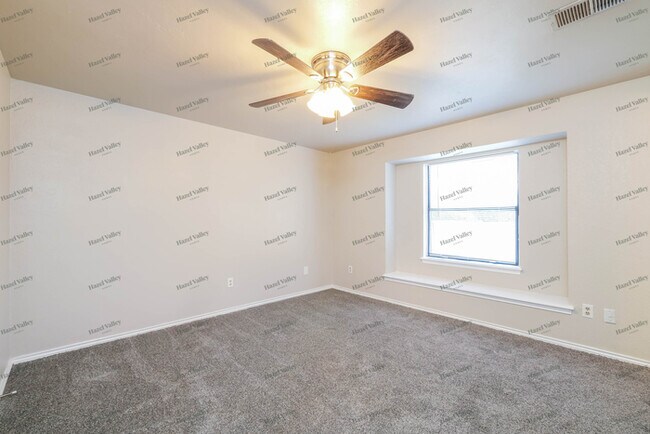 Building Photo - 1708 Garcia Ave
