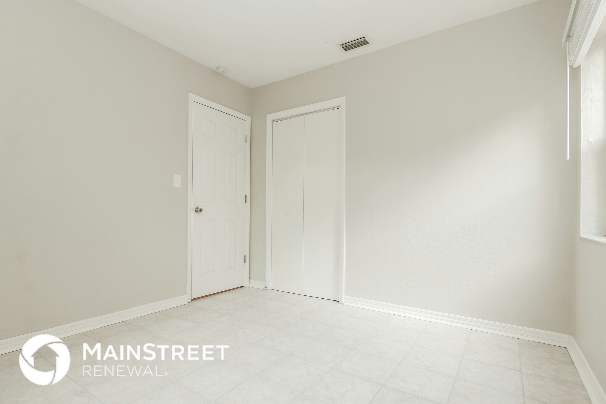 Building Photo - 1410 26th Ave S