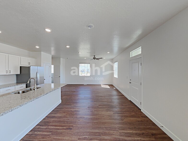 Building Photo - 5902 Verdigris Dr
