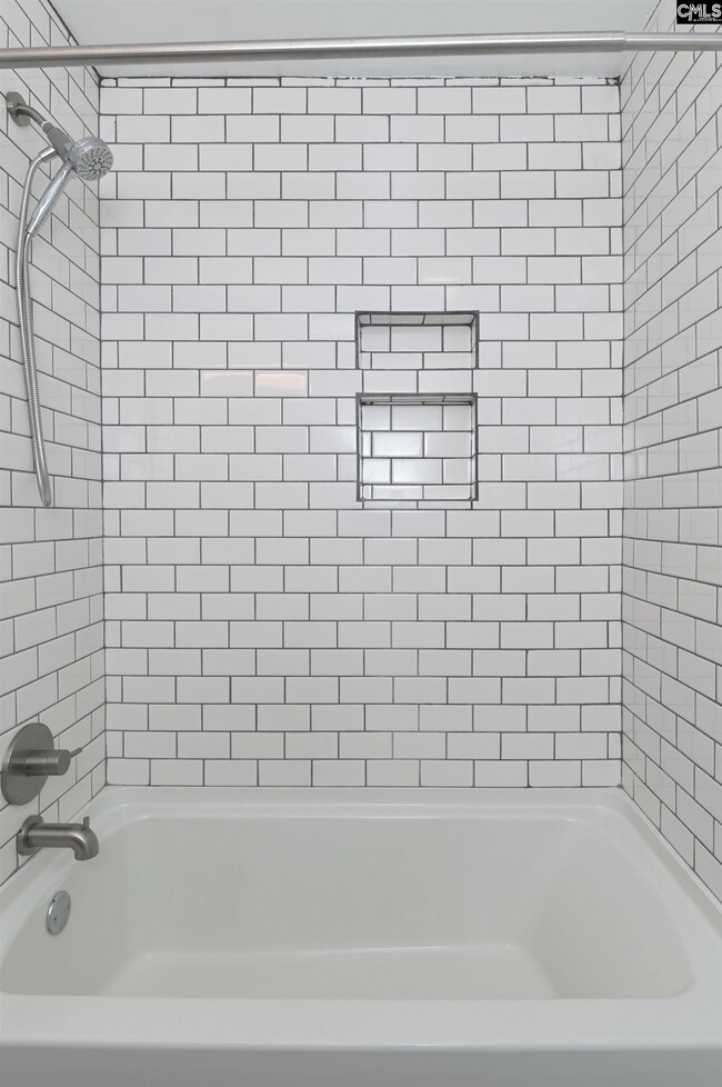 Building Photo - 1808 York Dr