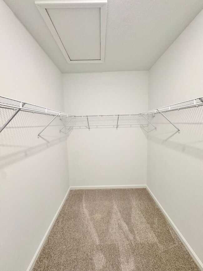 Building Photo - Be the First to Live Here | Stunning New Construction Home in Hidden Ridge