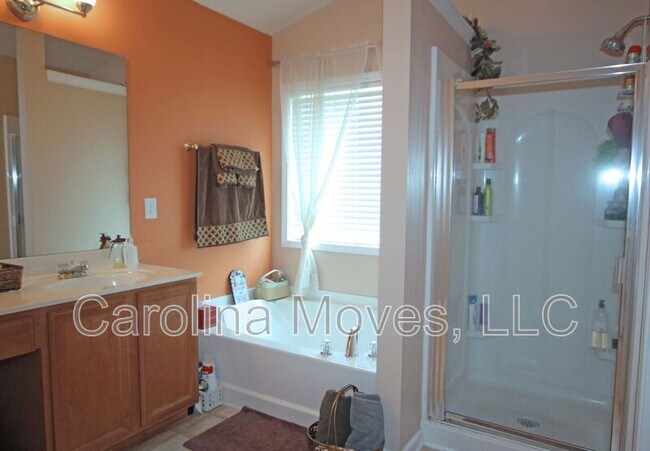 Building Photo - 108 Tagus Ct
