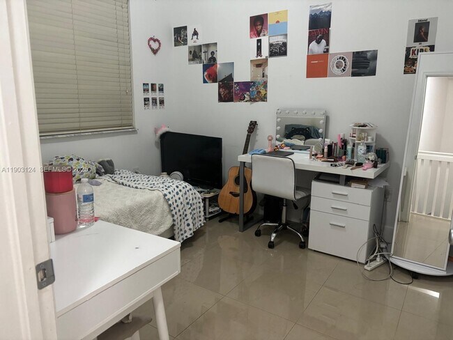 Building Photo - 11411 NW 60th St