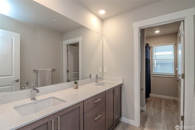 Building Photo - 16324 SE 133rd Pl