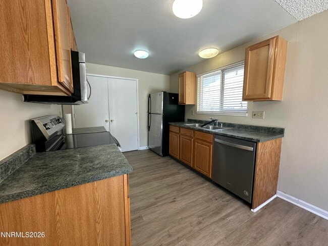 Building Photo - 3146 Montezuma Way