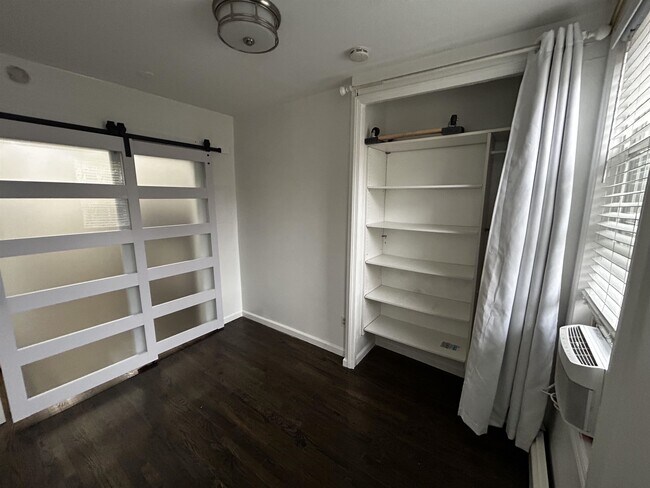 Building Photo - 63 Madison St