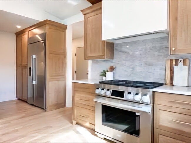 Building Photo - 3425 Fuller Dr