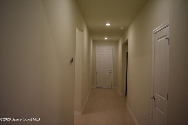 Building Photo - 5039 Sunnytime St