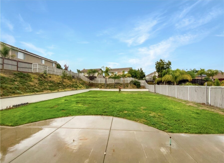 Building Photo - 27247 Coyote Mesa Dr