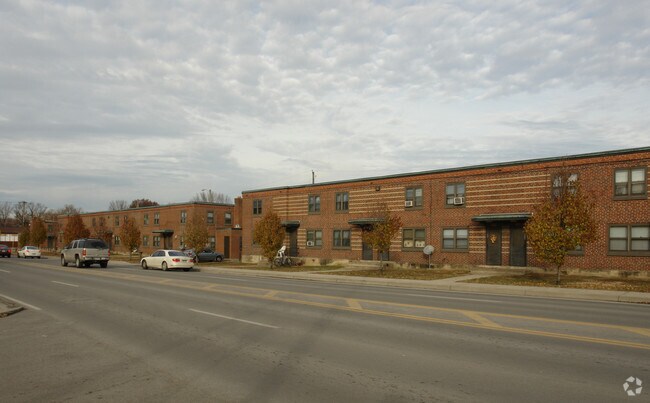 Washington Square Apartments - 1000 Hal Greer Blvd Huntington WV 25701 ...