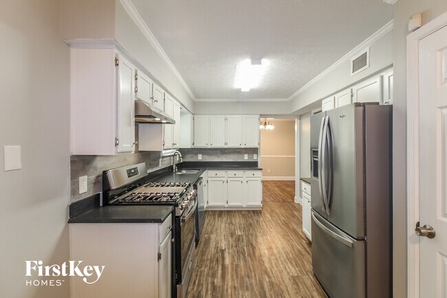 Building Photo - 5695 Sugar Creek Ct