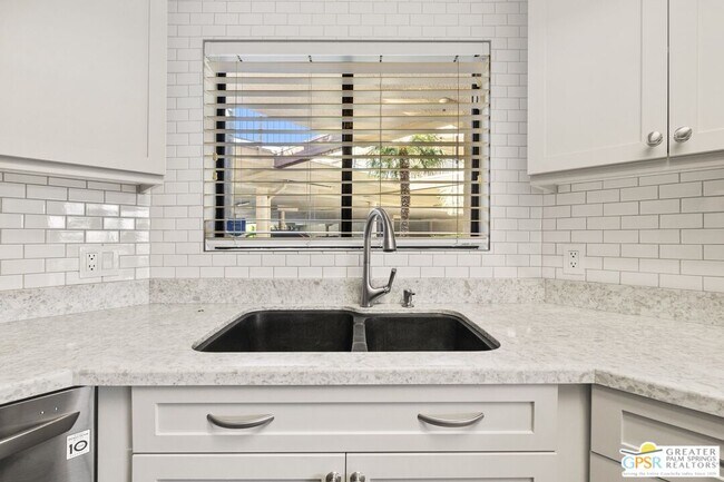 Building Photo - 255 S Avenida Caballeros
