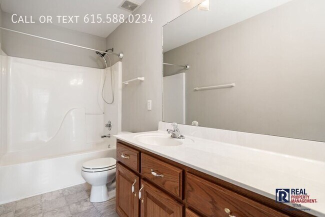 Building Photo - 3013 Pipkin Hills Dr
