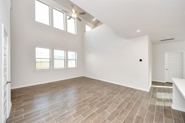 Building Photo - 8006 Cypress Poplar Ct