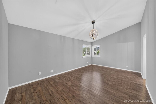 Building Photo - 152 Brittany Dr
