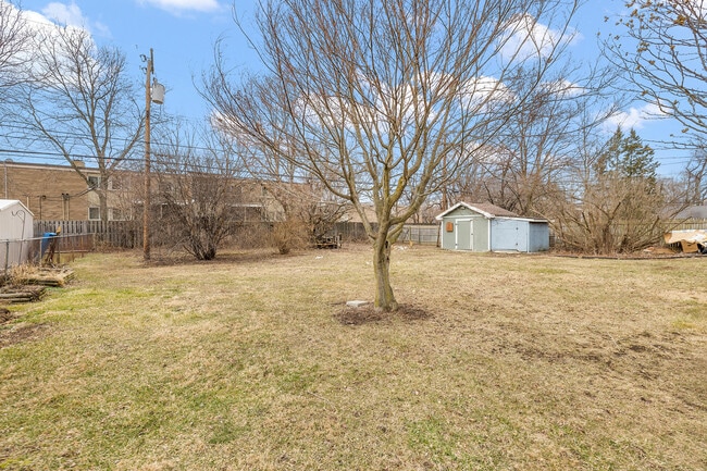 Building Photo - 3129 Prairie Ave