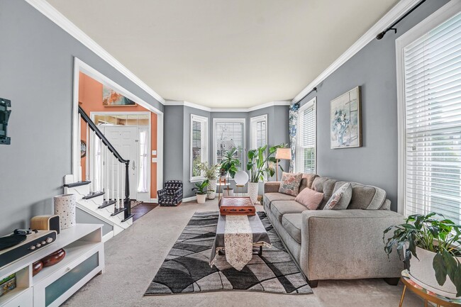 Building Photo - 4 Bedroom 4 Bath culdesac home in the Hart...