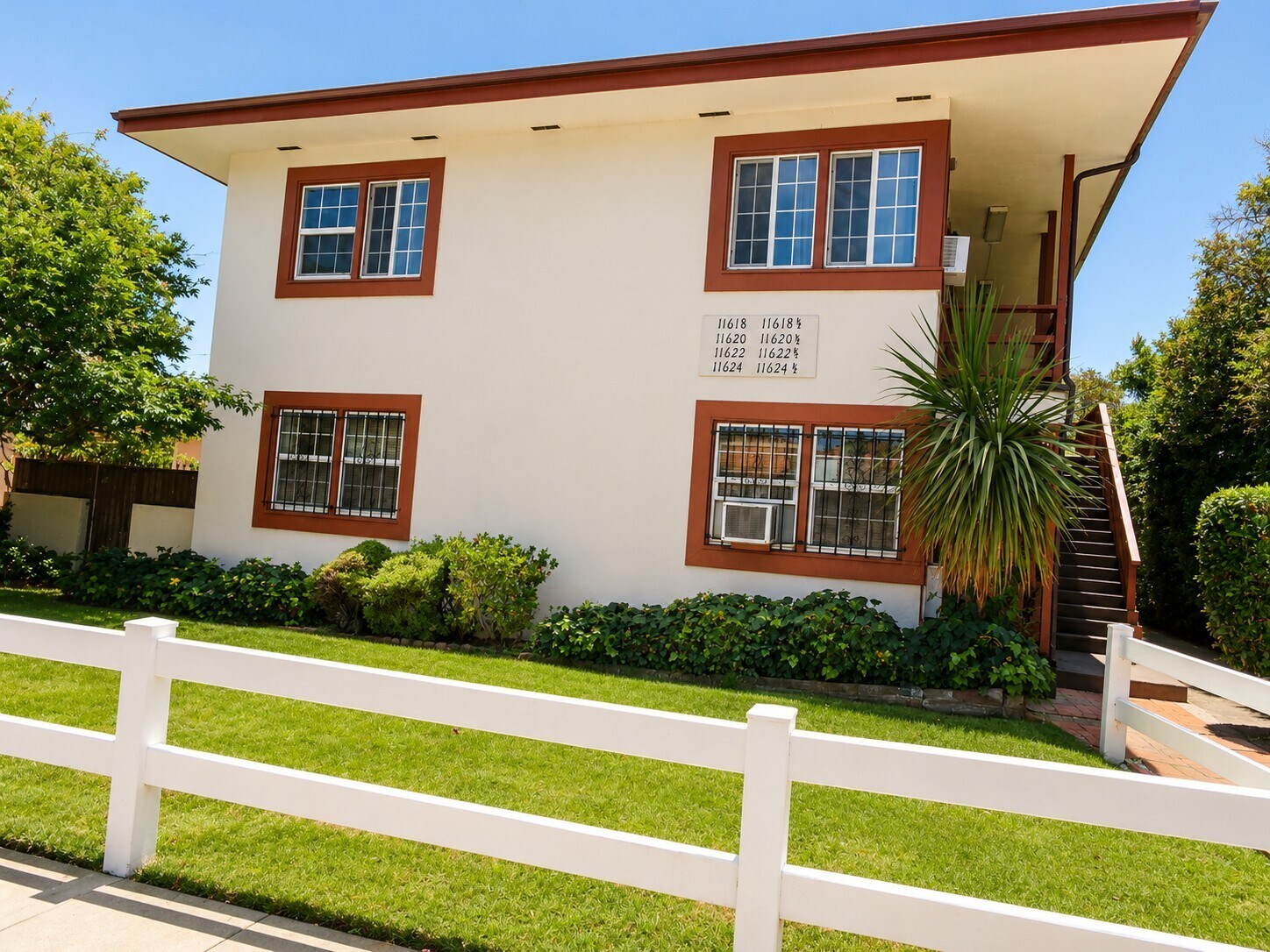 Building Photo - 11618 Riverside Dr