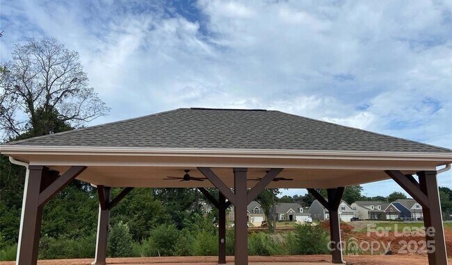 Building Photo - 137 Pampas Pl