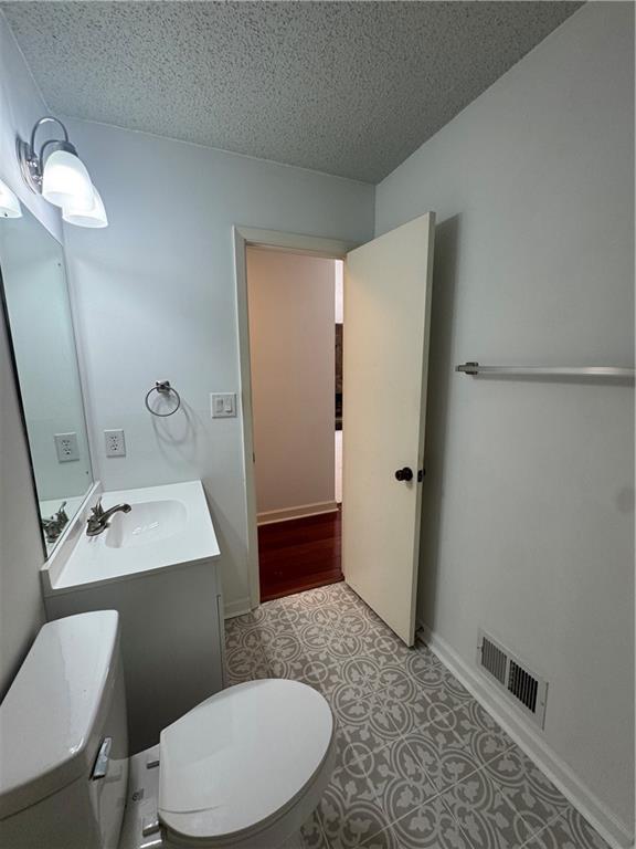 Building Photo - 3707 Loveland Terrace
