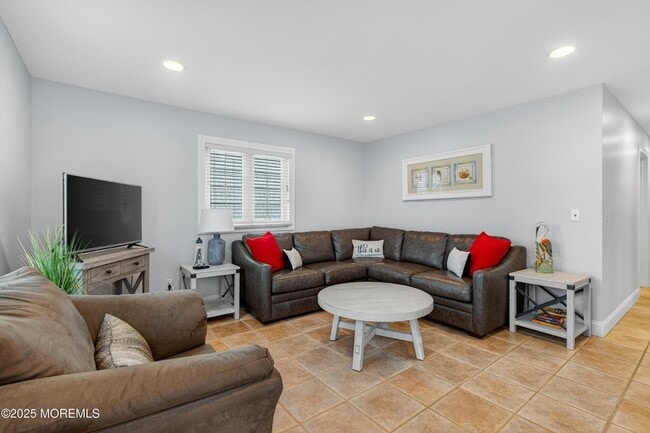 Building Photo - B19 Haddonfield Ave