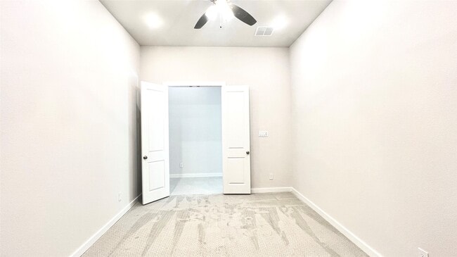 Building Photo - 212 Milas Cv