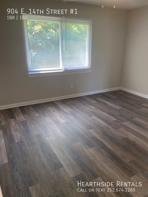 Building Photo - 1 Bed / 1 Bath at Stadium Apartments