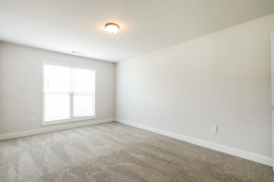 Building Photo - 74 Heartland Cir