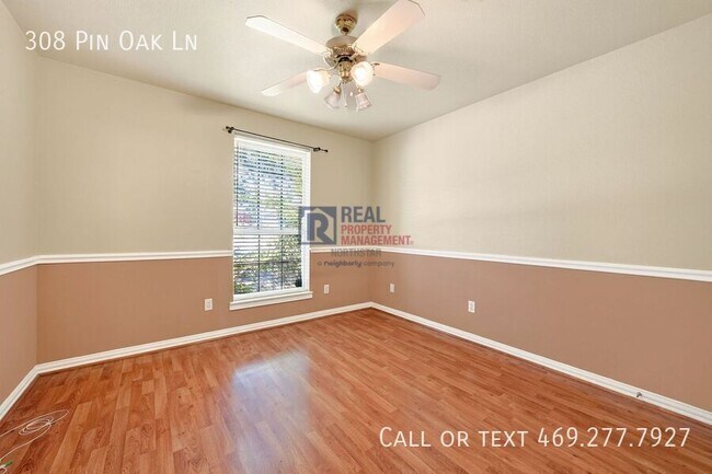Building Photo - 308 Pin Oak Ln