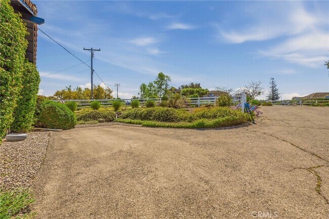 Building Photo - 234 Spanish Spur