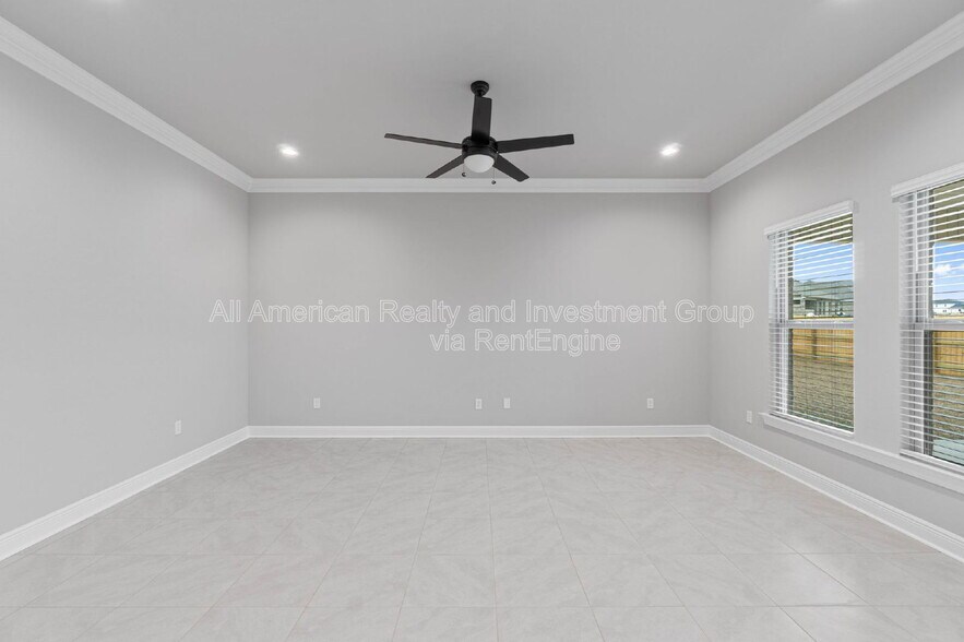 Building Photo - 189 Bon Ami Dr