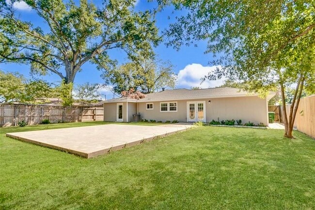 Building Photo - 7906 Hammerly Blvd