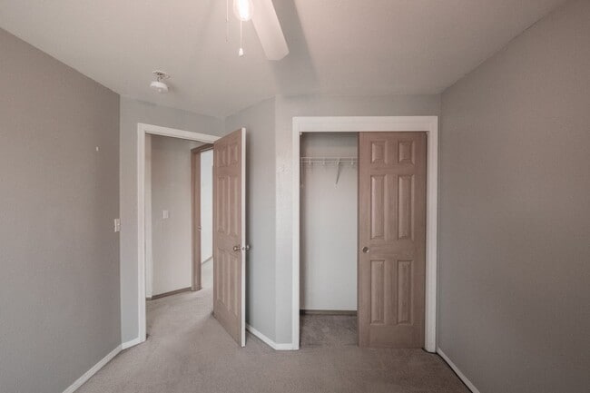 Building Photo - 5448 Siletz Ln