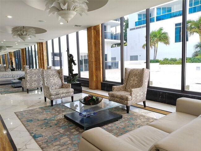 Building Photo - 2751 S Ocean Dr