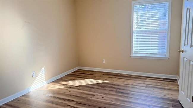 Building Photo - 3524 Claiborne Cir