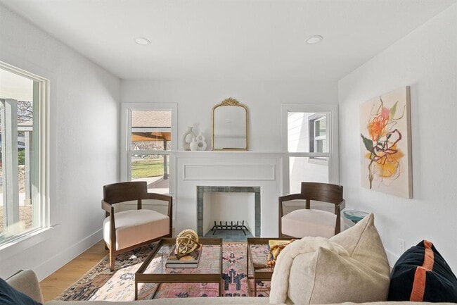 Primary Photo - 21 Margranita Crescent