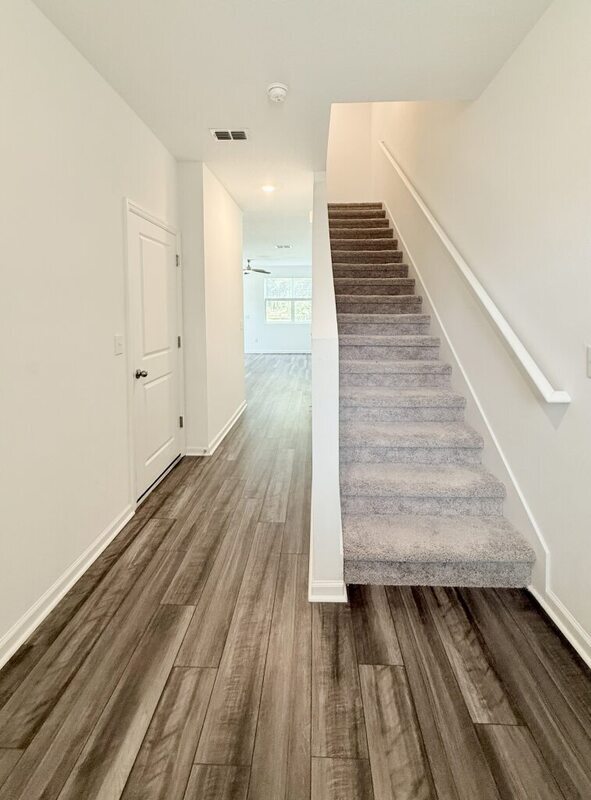 Building Photo - 38057 Elby Ln