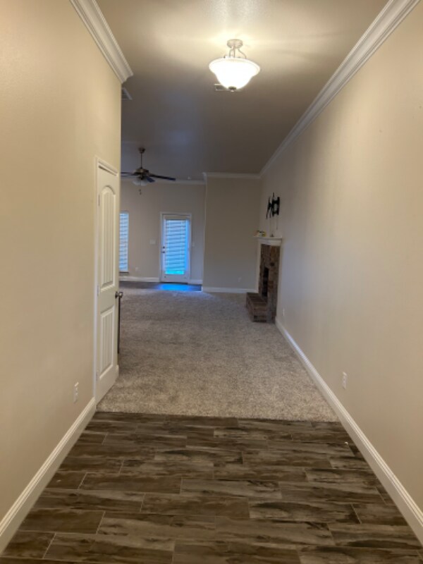 Building Photo - 800 E 92nd St