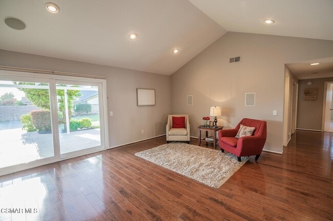Building Photo - 3065 Starling Ave